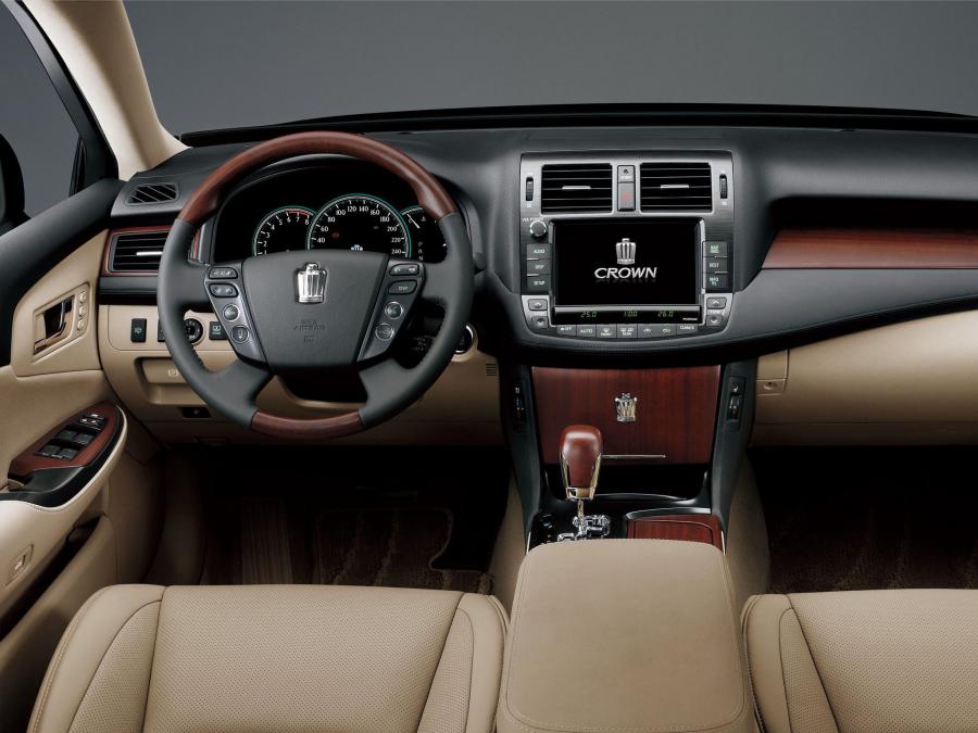 Toyota Crown Royal Saloon VIP 2009 года  (CN) (фото 3 из 9)
